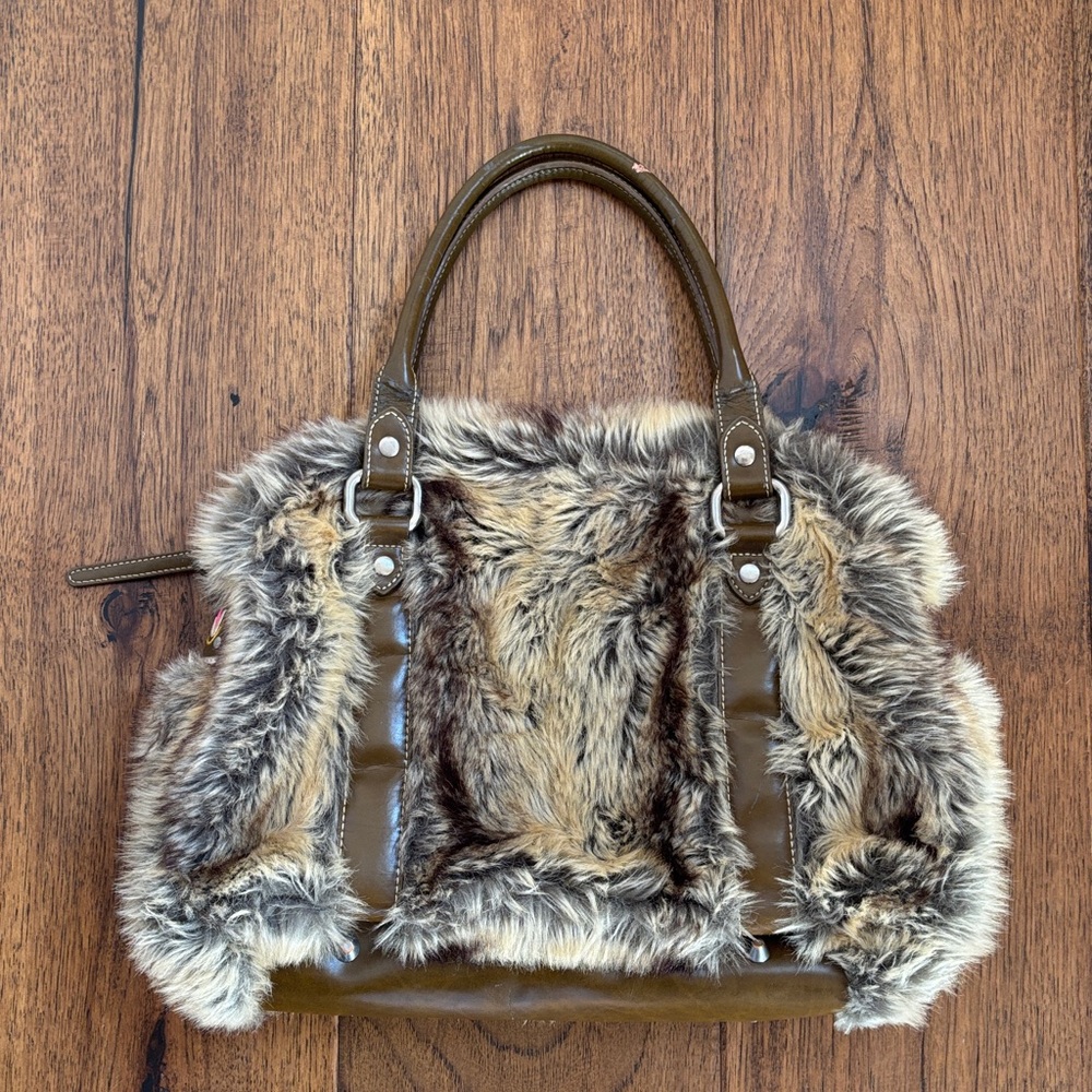 OILILY Faux Fur Embroidered Nordic Purse Handbag - Picture 2 of 11